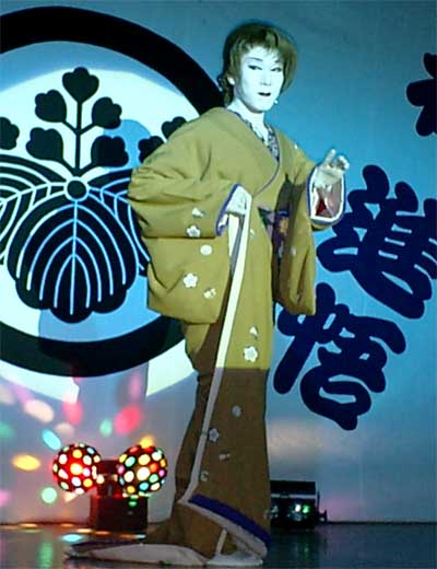 友也座長、夜の部舞踏ショー
